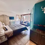 Hotel Waldhaus 3*