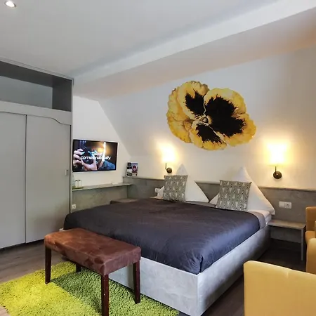 Waldhaus Hotel 3*